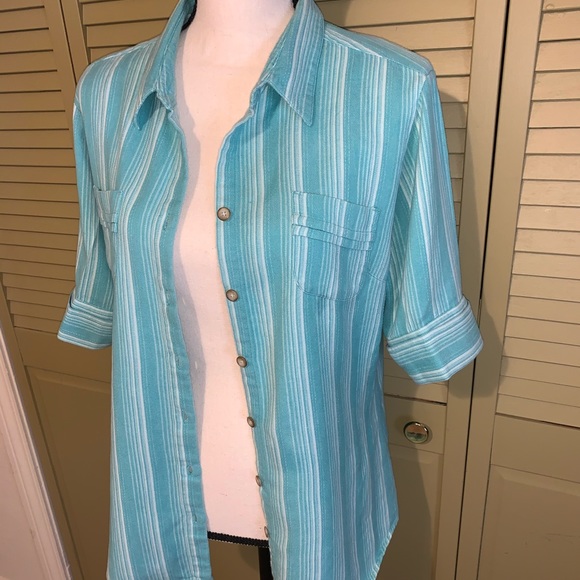 Women’s Cut French Cuff Flannel - Picture 6 of 8